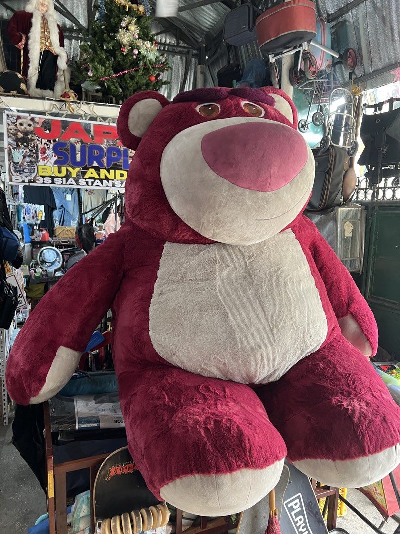 Lotso Real Giant Bear (Category: Plushies & Soft Toys) located in Valenzuela. Submitted by 3ssiastansachajapansurplus (Listing ID 1461261537, Image 1). Description: The biggest and prettiest Lotso Bear in the World.