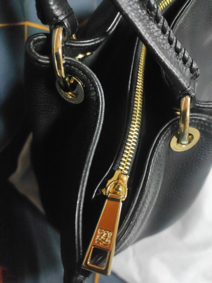 Louis Quatorze Large Tote Bag (Category: Tote Bags) located in Agoo. Submitted by korea_bags (Listing ID 1461279908, Image 2). Description: message me for best price with 3-compartment all gold hardwares are looks new Dust bag included Free LBC delivery.