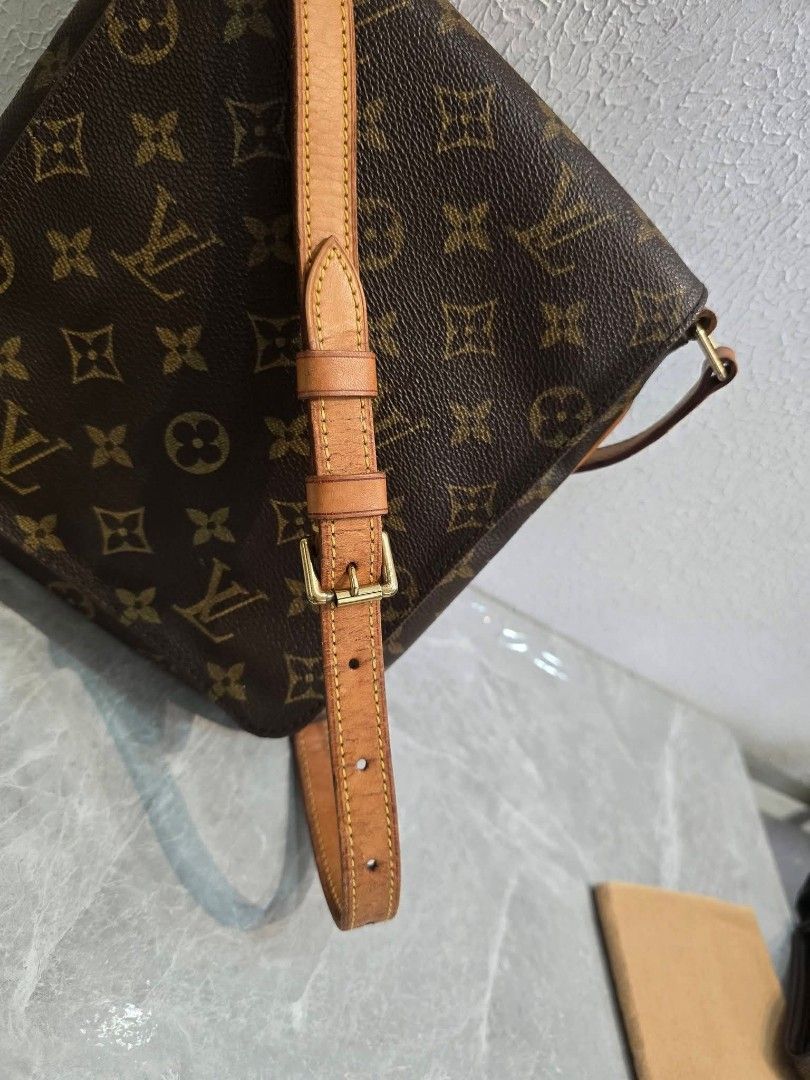 Louis Vuitton Monogram Musette Salsa Shoulder Bag (Category: Shoulder Bags) located in Manila. Submitted by ej.collections (Listing ID 1461170118, Image 3). Description: NEGOTIABLE PRICE ALL ITEMS ARE ONHAND 💯 GUARANTEED AUTHENTIC MONEY BACK IF PROVEN FAKE •Size: Small •Condition: Good •Inclusion: Original dustbag •Plus shipping fee •Local & international shipment 📍Loc. Davao City.