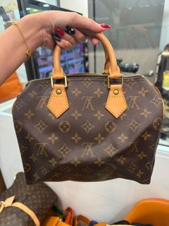 (Category: ) located in . Submitted by whatsaleswhatsaleswhatsales (Listing ID 1461230485, Image 1). Description: .