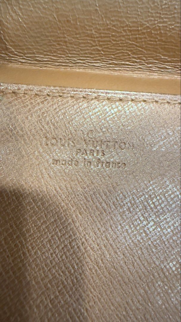 Louis Vuitton Set document Pouch and wallet (Category: Luxury Bags & Wallets) located in Quezon City. Submitted by fivethousandlilies (Listing ID 1461320884, Image 2). Description: Authentic Pm for more information .