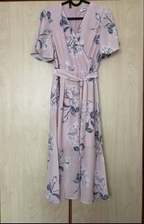 (Category: ) located in . Submitted by myexplodingwardrobe (Listing ID 1461182909, Image 1). Description: .