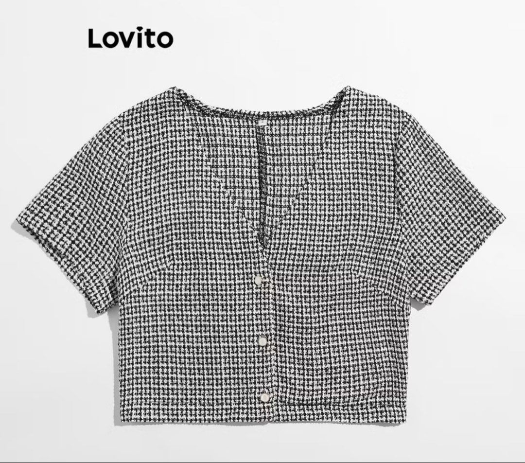 Lovito Black & White Houndstooth Button Up Cropped Top (Category: Blouses) located in Magalang. Submitted by mvenetri (Listing ID 1461258413, Image 1). Description: - Lovito cropped top - Classic houndstooth pattern - Short sleeves - V-neckline with button closure - Used three times!.