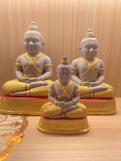 (Category: ) located in . Submitted by luang_phor_poon_collector (Listing ID 1460914012, Image 1). Description: .