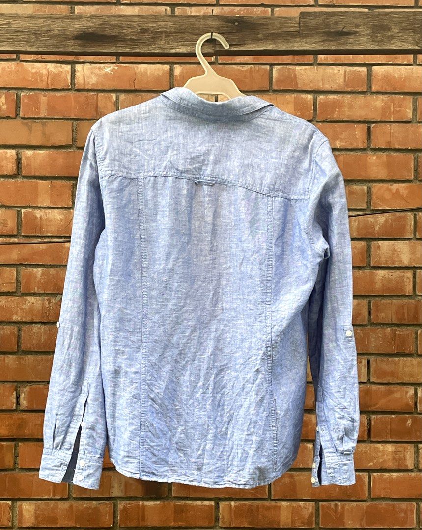 Lt. blue chambray blend shirt (Category: Longsleeves) located in Quezon City. Submitted by liama (Listing ID 1461123679, Image 2). Description: Light, comfy shirt Blend gives a nice finshed sheen < 2-day reservation period; GCash; buyer books/pays for pick up : QC: EDSA-GMA area, OR if u r in vicinity i cn jst hand it over to u>.