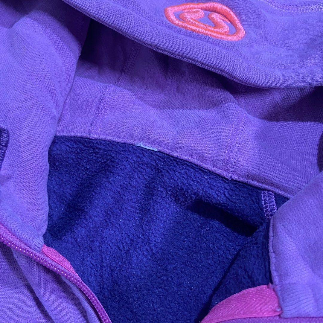 Lululemon Scuba Zip-Up Jacket (Category: Activewear) located in Dasmarinas. Submitted by thrift2gems (Listing ID 1461249391, Image 3). Description: Lululemon Scuba Zip-Up Jacket✨ -WIDTH: 17 -LENGTH: 24 -COLOR RATE: 9/10 -CONDITION: 9/10 -ISSUE: CUT TAG BUT AUTH, NEED WASH.