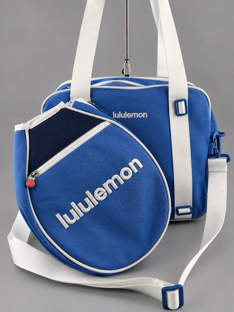 Lululemon Small Racket Bag 16.5L (Category: Shoulder Bags) located in Binan City. Submitted by pinkykeenshop (Listing ID 1461192764, Image 1). Description: .