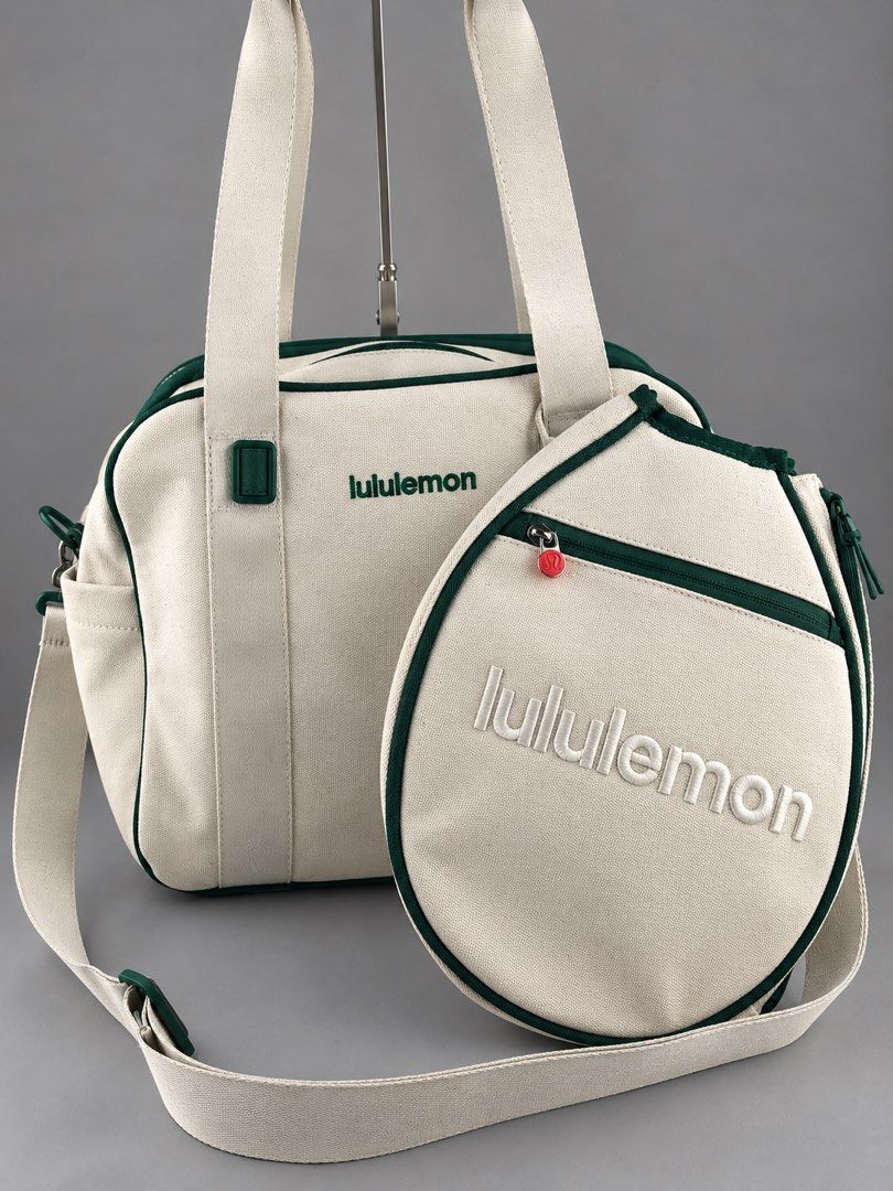 Lululemon Small Racket Bag 16.5L (Category: Shoulder Bags) located in Binan City. Submitted by pinkykeenshop (Listing ID 1461192882, Image 1). Description: .