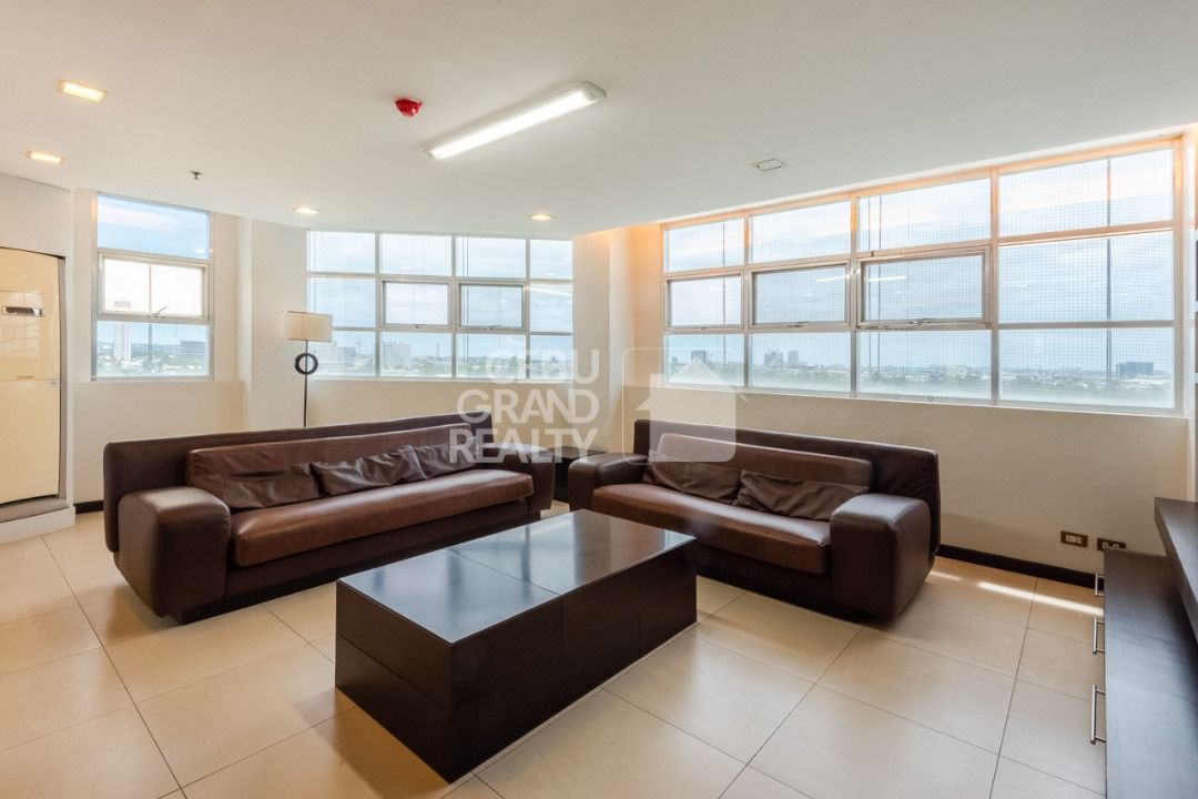 Luxurious Modern Penthouse with Stunning Cebu Views (Category: Apartments & Condos) located in Manila. Submitted by cebugrandrealty (Listing ID 1461122963, Image 1). Description: Property ID: RCGS5 Type: Condo for Rent Location: Banilad, Cebu City Bedrooms: 3 Bathrooms: 3 Floor Area: 226 SqM Furnishing: Fully Furnished Parking: 1 car Price: PHP85,000/month Property Features: • Expansive bi-level penthouse • 3 spacious bedrooms • Modern, well-appo