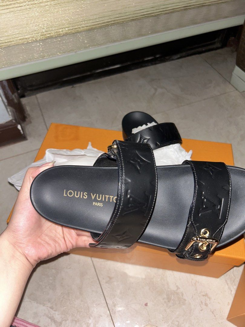 Louis Vuitton bom dia flat comfort mule (Category: Slippers and slides) located in Calamba. Submitted by zen_shasha (Listing ID 1461191467, Image 3). Description: selling my almost brand new authentic LV bom dia flat for 50,000 can offer discount for sure buyer SIZE- 37 ✅authentic ✅almost brand new ❌ lost the receipt (looking for it) ✅box w dustbag/lv paper bag STRICTLY PAYMENT FIRST‼️ MOP: gcash/gotyme/maya 🚚-jnt/lalamove/lbc 📍LAGUNA .