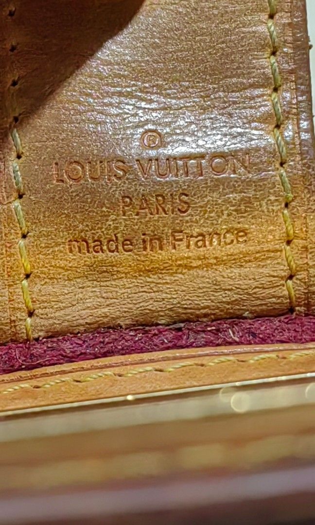 Lv Judy (Category: Shoulder Bags) located in Bacolod City. Submitted by darriebags88 (Listing ID 1461131069, Image 2). Description: authentic no cracks s canvass no craxks sa leather no more long chain strap.