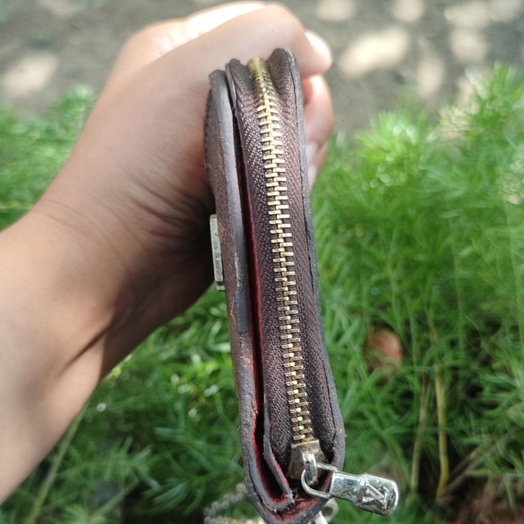 Lv shoulder bag (Category: Luxury Bags & Wallets) located in Sindangan. Submitted by branden_line (Listing ID 1461122253, Image 3). Description: Louis Vuitton cute bag.