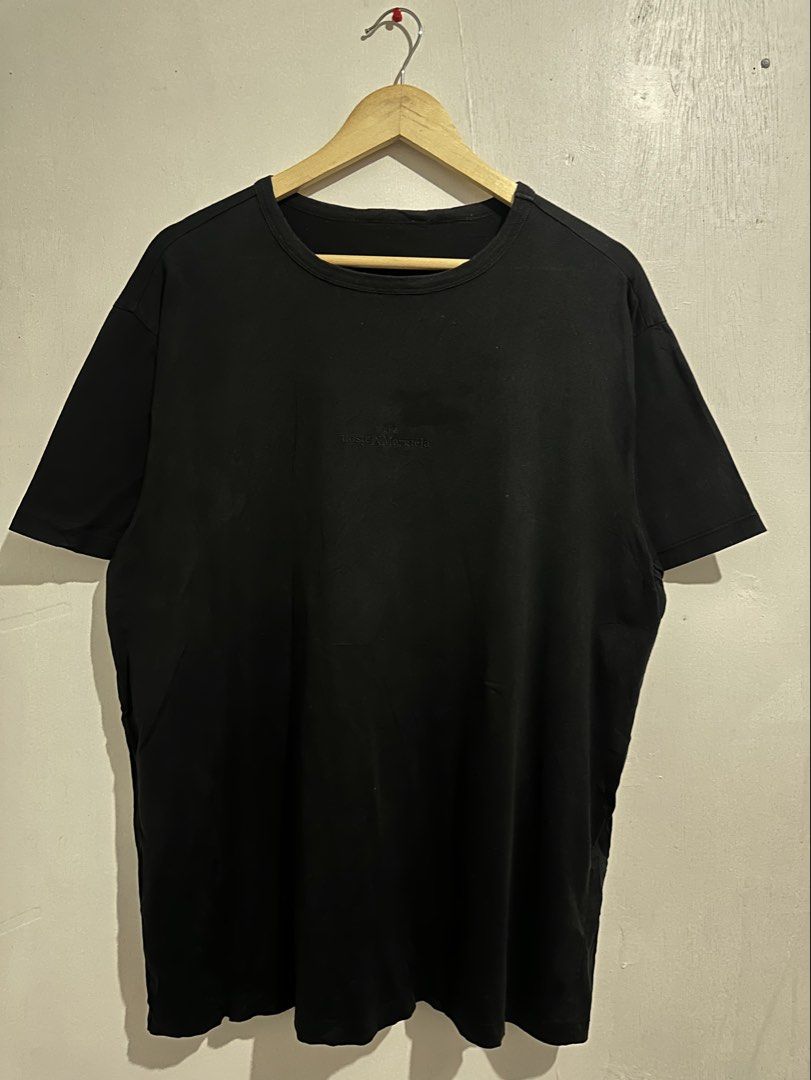 maison margiela (Category: Luxury Apparel) located in Digos. Submitted by ken18_hawk (Listing ID 1461155780, Image 1). Description: Maison Margiela 22x28 no issues good condition excellent condition color rate 9.5/10 dm to purchase.