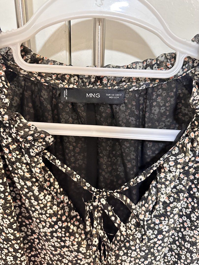 MANGO Dress (Category: Dresses) located in Mandaluyong City. Submitted by msi17 (Listing ID 1461183456, Image 2). Description: Size: XS but can fit until L body type.