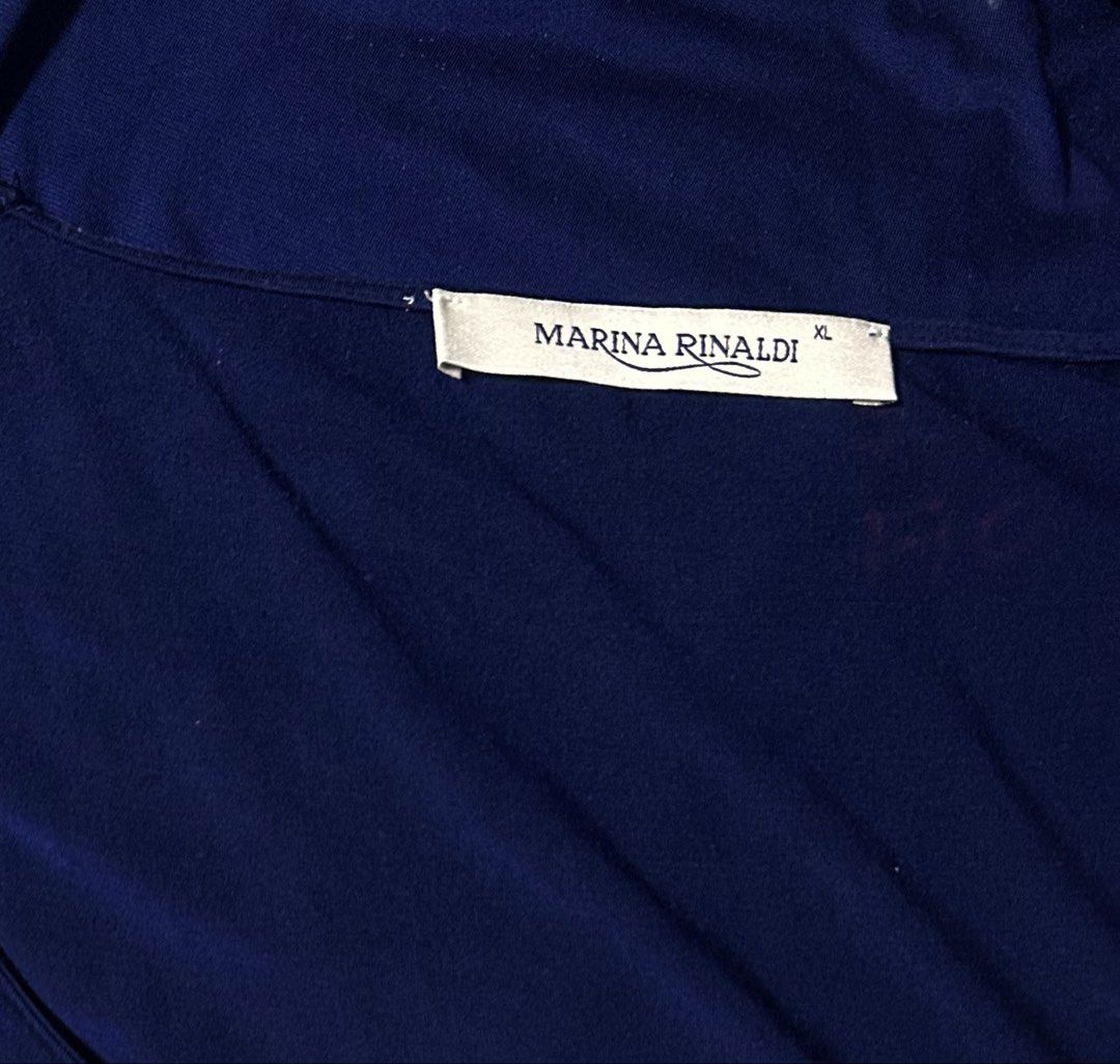 MARINA RINALDI (Category: Blouses) located in Davao. Submitted by sart0ria85 (Listing ID 1461254357, Image 2). Description: A dark blue blouse with pipes shoulders. 95% SILK 5%ELASTANE MADE IN ITALY 🇮🇹 XLARGE. Size 10-12. EXCELLENT CONDITION (93/100).