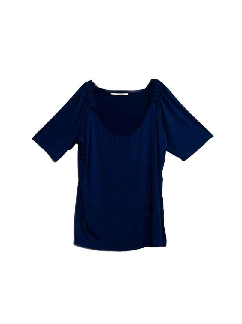 MARINA RINALDI (Category: Blouses) located in Davao. Submitted by sart0ria85 (Listing ID 1461254357, Image 1). Description: A dark blue blouse with pipes shoulders. 95% SILK 5%ELASTANE MADE IN ITALY 🇮🇹 XLARGE. Size 10-12. EXCELLENT CONDITION (93/100).