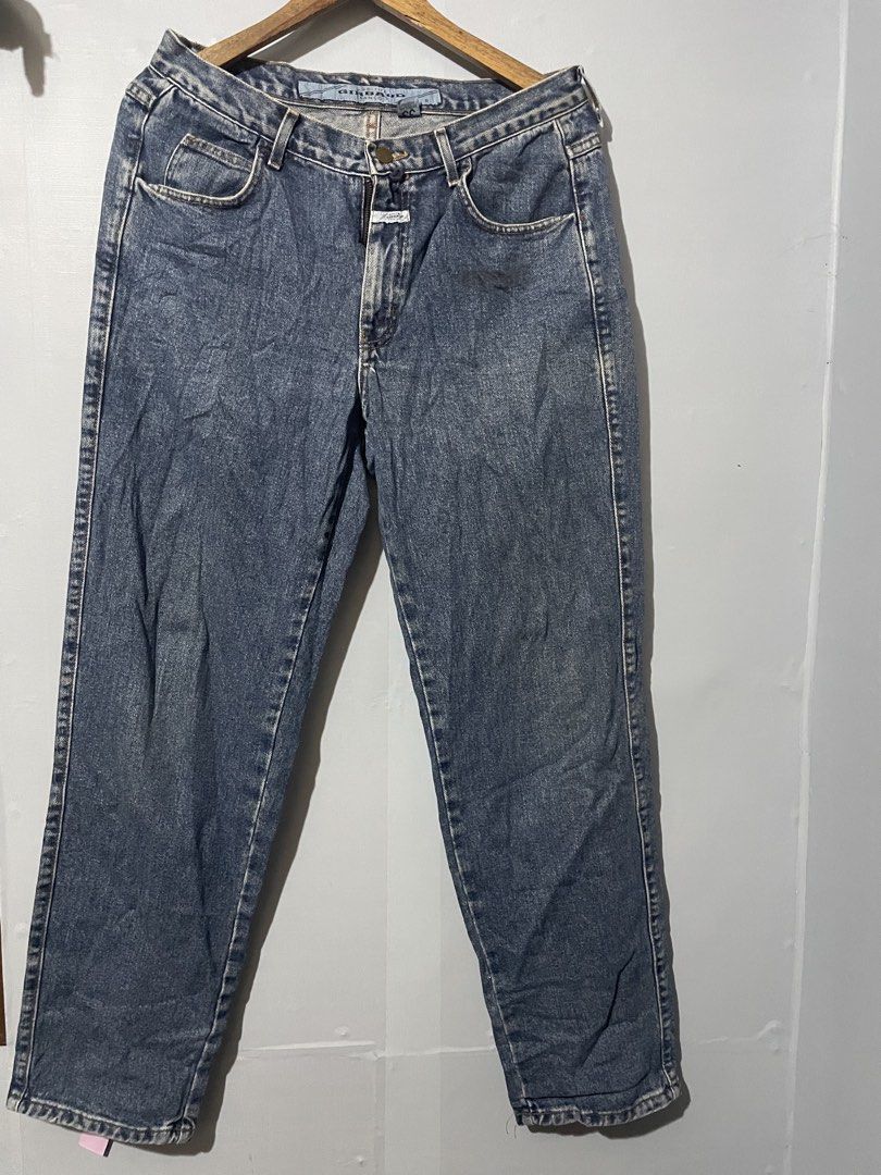 Marithe Francois Girbaud size 33 (Category: Jeans) located in Molave. Submitted by sixthrift (Listing ID 1461270234, Image 1). Description: Marithe+francois Girbaud Good condition Dimes W33 L41 leghole7.5 Need wash.