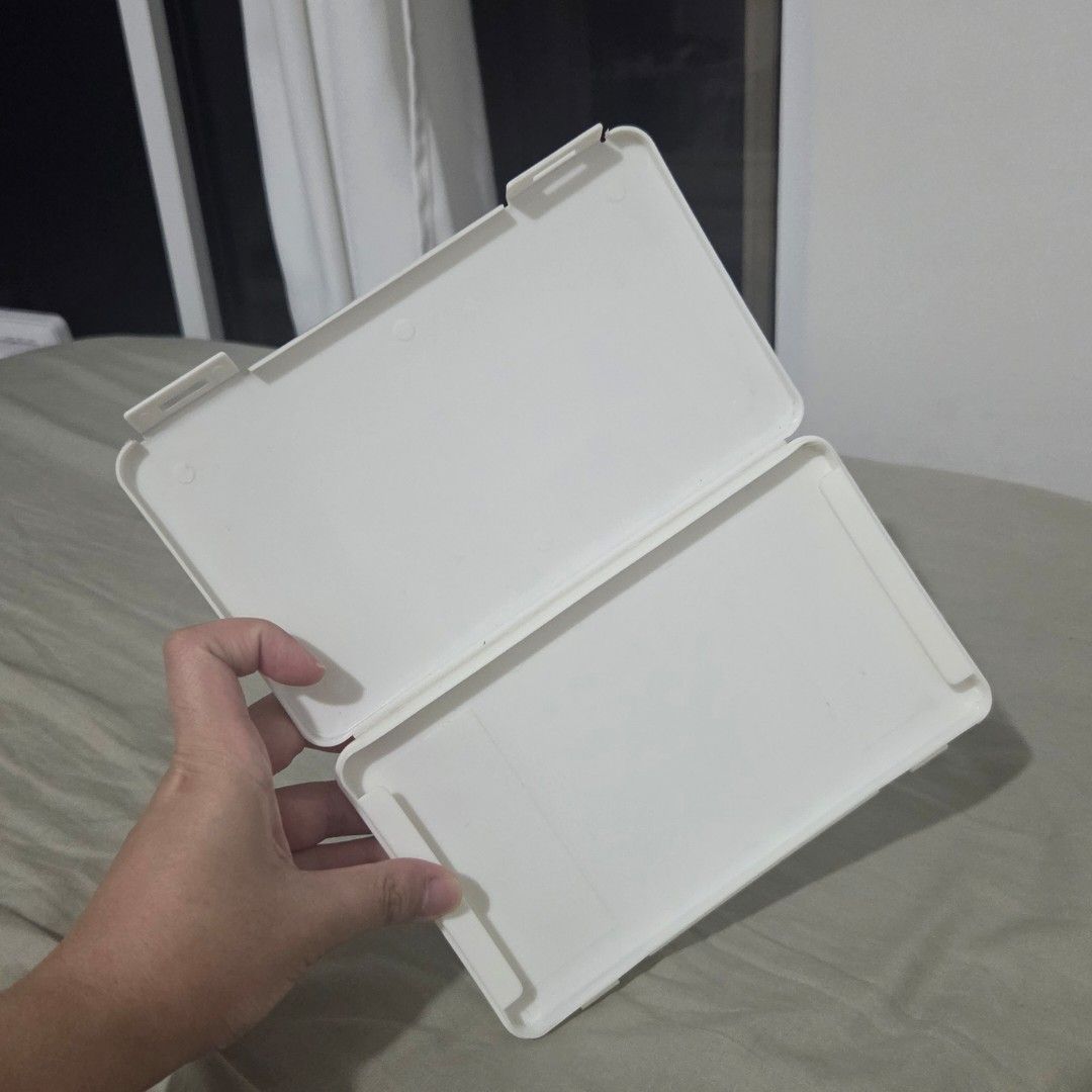 mask case in white (Category: Purses & Pouches) located in Las Pinas. Submitted by simpleasangel (Listing ID 1461268457, Image 3). Description: get this for free if you buy any of my item/s ~ shipping via j&t / lalamove only mode of payment: gcash / bdo.