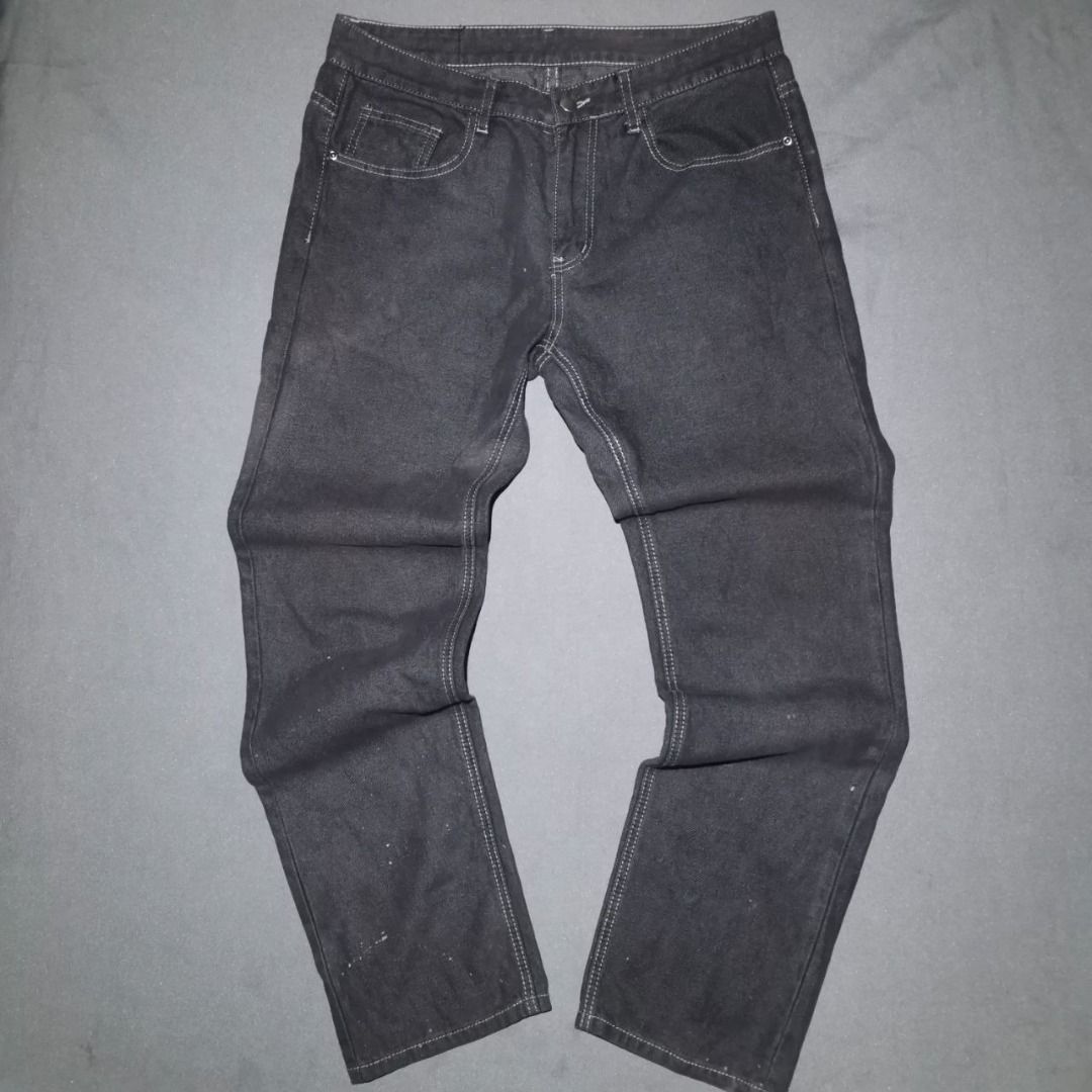 Vintage McDonald's Apparel Uniform Jeans (Category: Jeans) located in Imus. Submitted by remnnt (Listing ID 1461224968, Image 1). Description: Material: 70% Cotton, 29% Polyester, 1% Elastane Size: M Dimes: 32x39.5 Condition: 9/10 Issue: Visible Bleach stains.