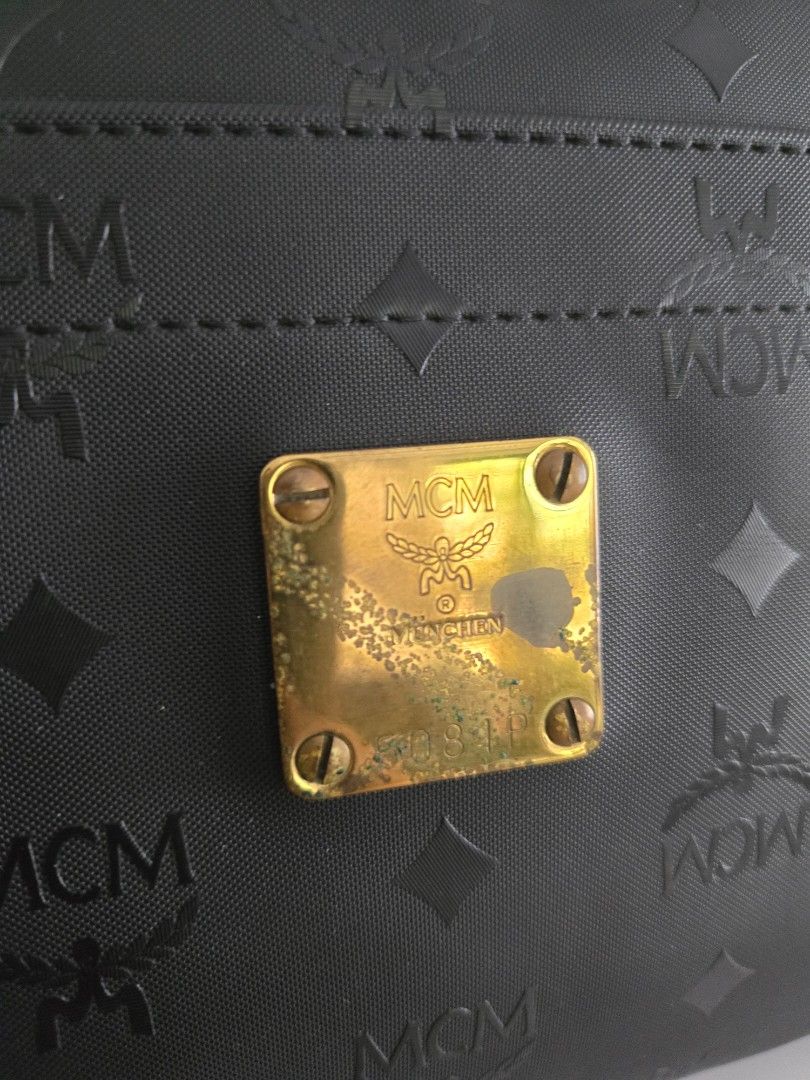 MCM Shopper - Authentic (Category: Tote Bags) located in Rizal. Submitted by nads_a_m (Listing ID 1461144959, Image 3). Description: 100% Original MCM Issue: Hardware.