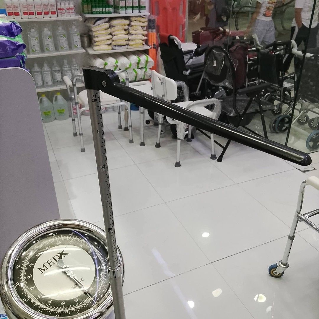 MEDIS Mechanical Height and Weight Scale (Category: Health Monitors & Weighing Scales) located in Manila. Submitted by true_johnmark (Listing ID 1461263906, Image 1). Description: - Mechanical scale for accurate weight and height measurements. - Weight capacity: Up to 160kg. - Height measurement rod: Up to 200cm. - Sturdy and reliable construction. - Features a textured black platform. - Ideal for clinics, gyms, or personal use at home..
