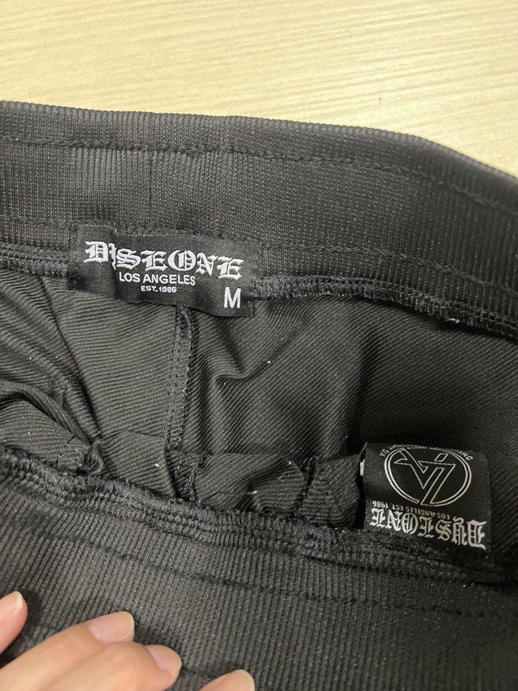 Mens medium size short casual (Category: Shorts) located in Manila. Submitted by peeknpicks (Listing ID 1461273897, Image 2). Description: .