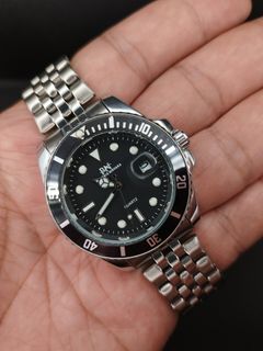 (Category: ) located in . Submitted by ars_watches (Listing ID 1461115477, Image 1). Description: .