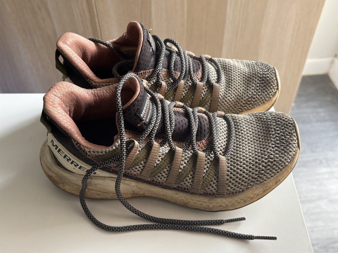 Merrell Bravada Edge hiking shoes (Category: Hiking & Camping) located in Pasig City. Submitted by earthtotish (Listing ID 1461197310, Image 1). Description: Merrell Bravada Edge Raven Bought for ~P4,000 in 2024 Needs cleaning but otherwise in good condition Size US 7.5 (EUR 38) More photos can be provided upon request RFS: Decluttering.