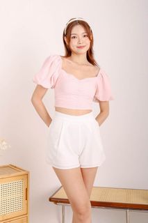 (Category: ) located in . Submitted by thefashionfinds (Listing ID 1461168243, Image 1). Description: .