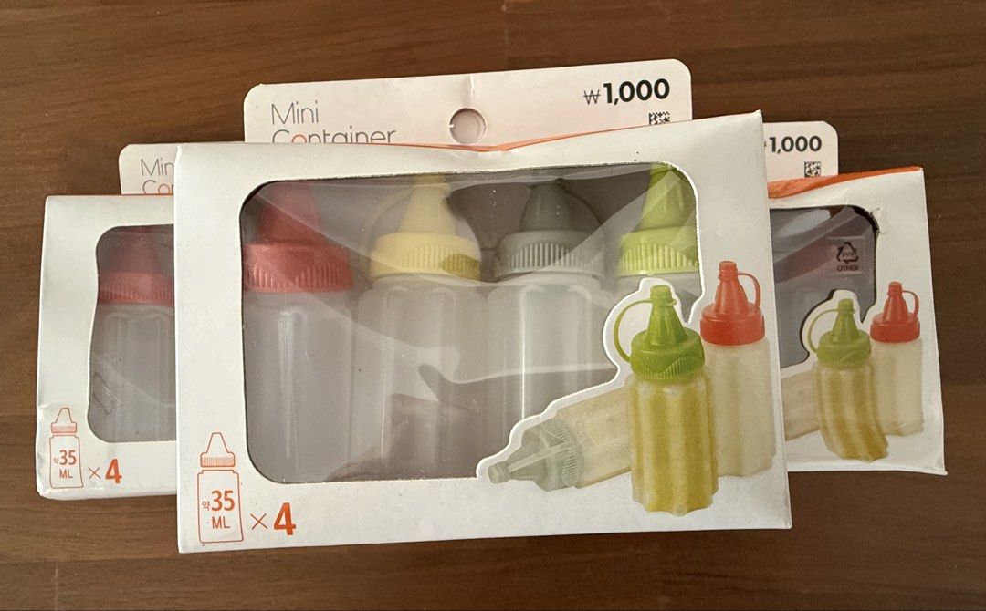Mini Containers (Category: Craft Supplies & Tools) located in Singapore. Submitted by cheerycheery88 (Listing ID 1461135656, Image 1). Description: Brand new packs! 3 boxes of each bottle is 35ml. Assorted bright colours and light weight! Hurried get yours for the set of 3 boxes!.