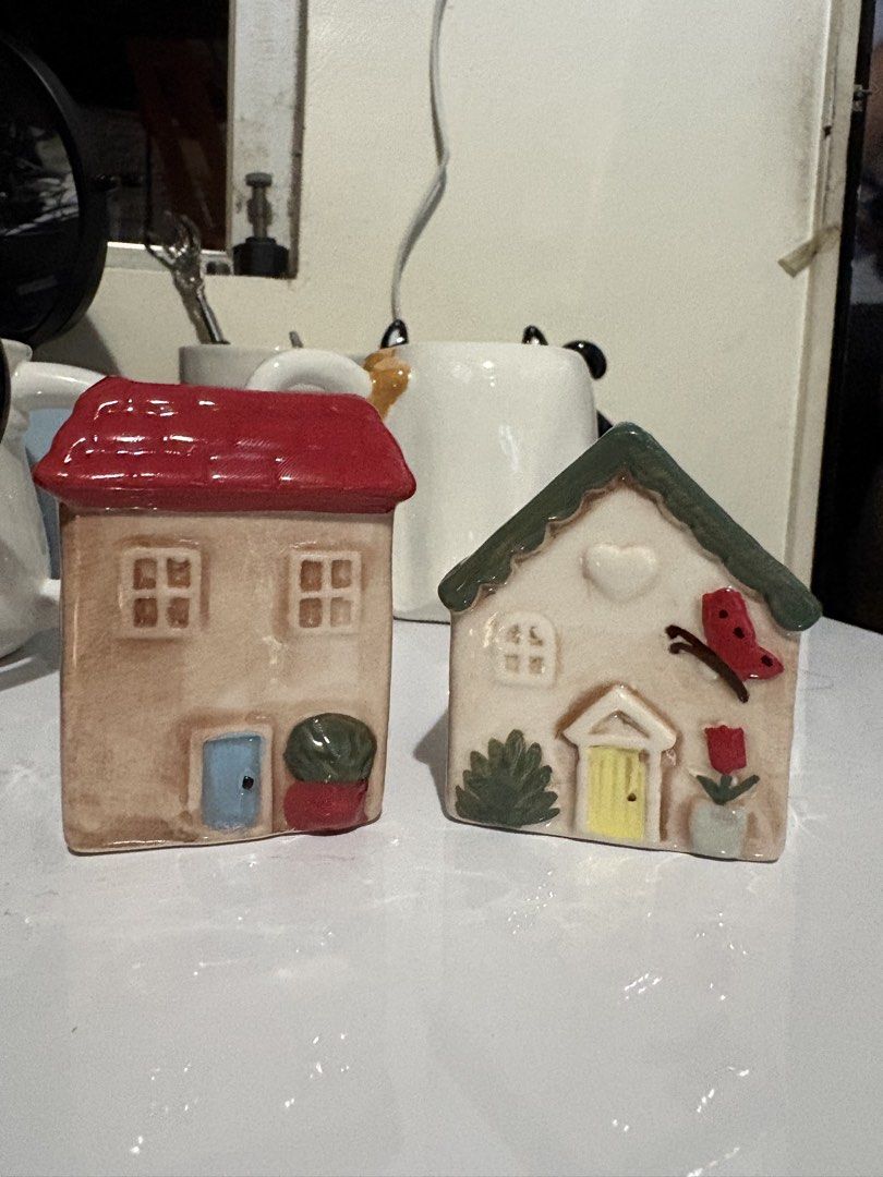Mini house trinket holder (Category: Other Home Decor) located in Caloocan City. Submitted by rabbithole2026 (Listing ID 1461324168, Image 1). Description: .