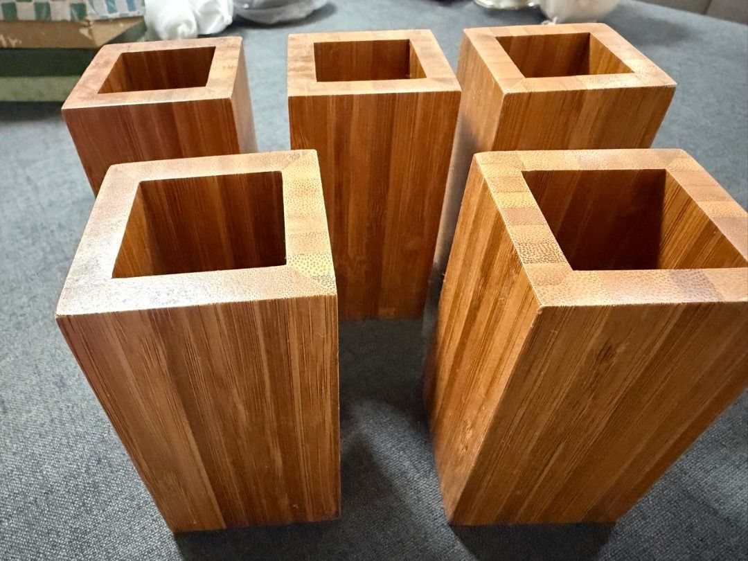 Mini Wooden Flower/Pencil Holder (Category: Other Home Decor) located in Antipolo. Submitted by pennylane6972 (Listing ID 1461213264, Image 1). Description: These are flower/pen wooden holders (5pcs) •⁠ ⁠Pre-loved / good condition •⁠ ⁠Unbranded / no maker marking •⁠ ⁠Not antique •⁠ ⁠Perfect for display, decor or collection We ship through: 🚚 Lalamove and J&T NOTE: Shipping/Delivery will be shouldered by the buyer! 📍Upper Antipolo, Rizal.