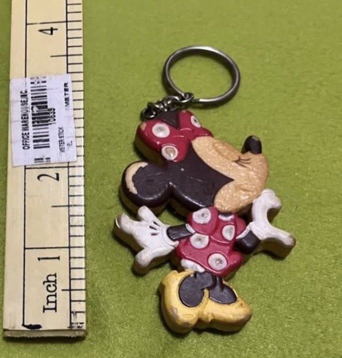Minnie Mouse bag charm#2 (Category: Character Goods) located in Paranaque City. Submitted by bonsaiart (Listing ID 1461278301, Image 3). Description: Pre owned Good condition 150+sf Payment via GCASH or paymaya No to meetup No to cop / cod Shipping via j&t only No breaking of set or bundle.