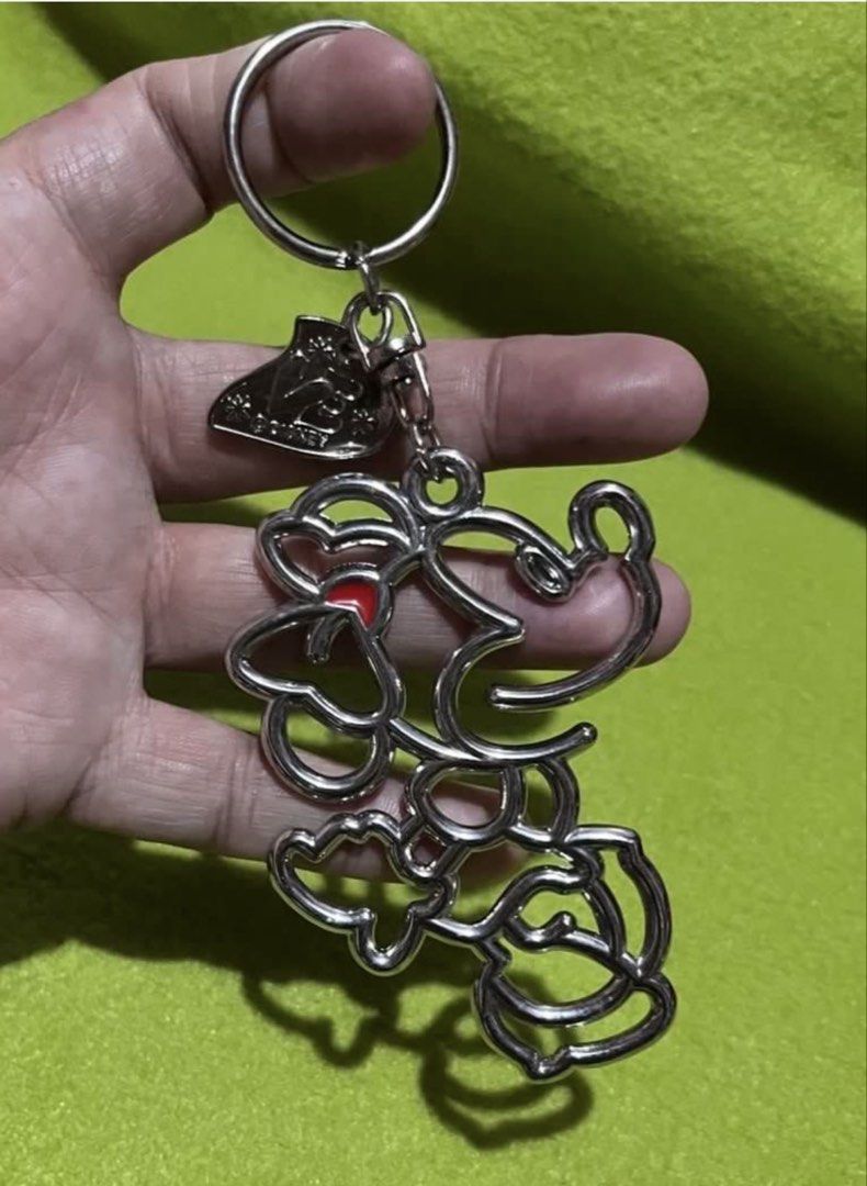 Minnie Mouse bag charm #3 (Category: Character Goods) located in Paranaque City. Submitted by bonsaiart (Listing ID 1461278681, Image 1). Description: Pre owned Good condition 100+sf Payment via GCASH or paymaya No to meetup No to cop / cod Shipping via j&t only No breaking of set or bundle.