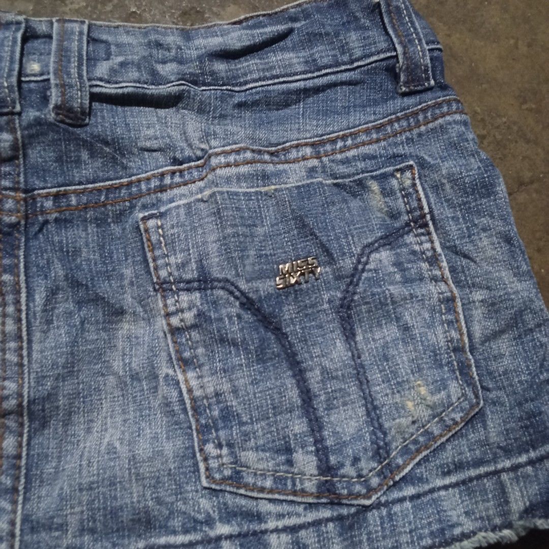 Miss sixty (Category: Skirts) located in Manila. Submitted by tcbukay_zxc25 (Listing ID 1461322855, Image 3). Description: excellent.