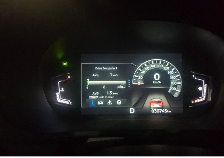 Mitsubishi Xpander Cross Xpander Cross Auto (Category: Used Cars) located in Manila. Submitted by gotthingsumaylike (Listing ID 1461146120, Image 3). Description: FOR SALE: 2023 MITSUBISHI XPANDER CROSS 1.5 AT 💰 ₱950,000 — NEGOTIABLE ✨ 30,000 KM ONLY ✨ 1 OWNER — Since brand new ✨ Pearl White ✨ NO ACCIDENT ✨ NO FLOOD HISTORY ✨ CASA MAINTAINED ✨ Complete service records ✨ Diamond Motors Marcos Highway ✨ Automatic | 7-Seater Why buy this unit? ✔️ P