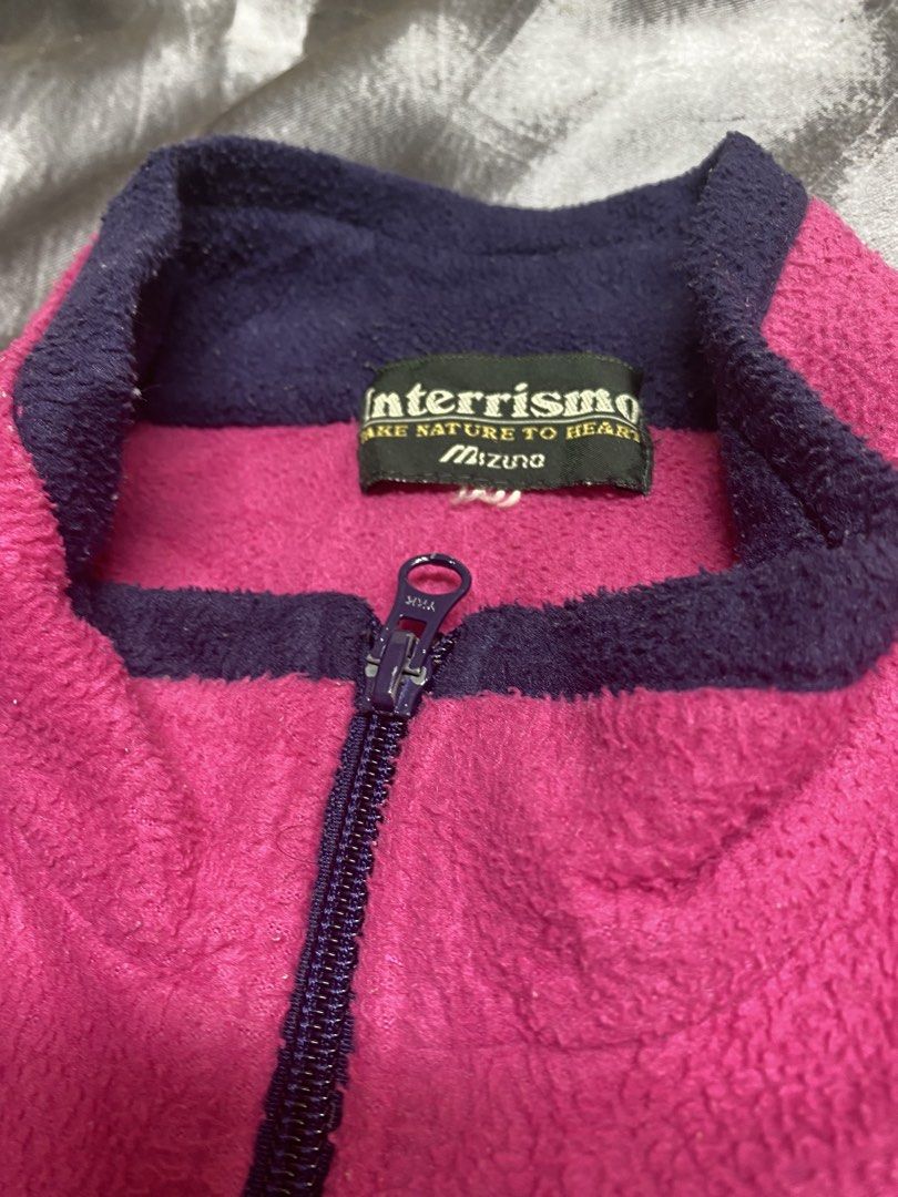 Mizuno Interissimo Pink Fleece Zip-Up Jacket (Category: Coats, Jackets and Outerwear) located in Manila. Submitted by kevinthriftshop (Listing ID 1461182875, Image 2). Description: - Pink Mizuno fleece jacket - Full zip-up front - Navy collar and trim - 100% Polyester - Ideal for layering or standalone wear - Comfortable and warm - Please check photos for detailed condition Location: Cavite.