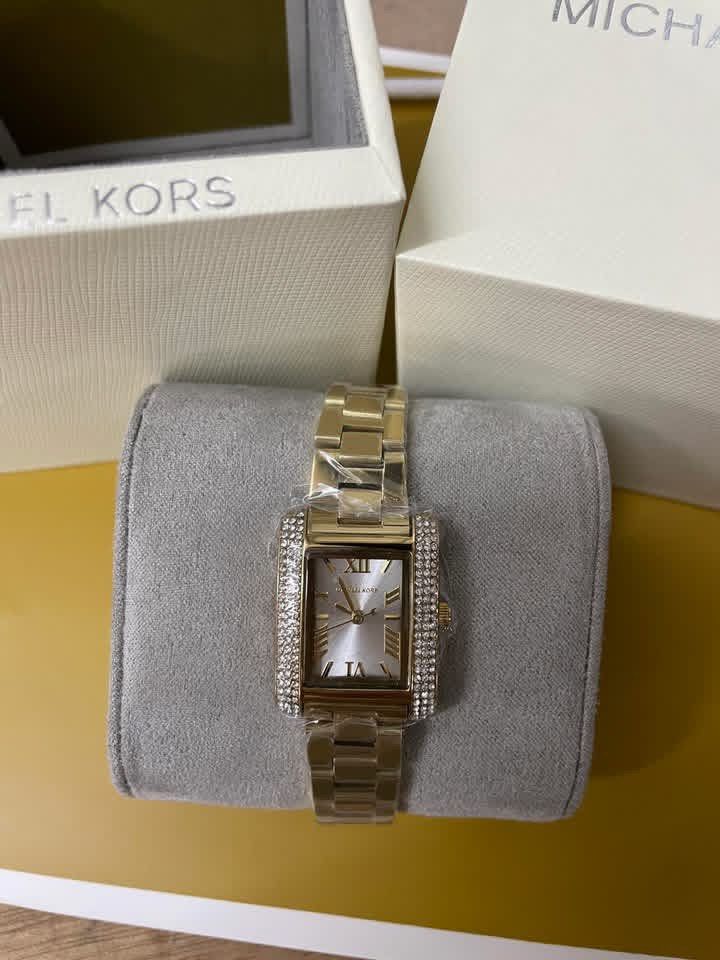 MK Watch for Women (Category: Women's Watches) located in Manila. Submitted by itsaerabella (Listing ID 1461284161, Image 1). Description: MK Watch High End Quality/Premium Copy Comes with Box and Paperbag. Lalamove and J&T only MOP: Gcash/BDO.