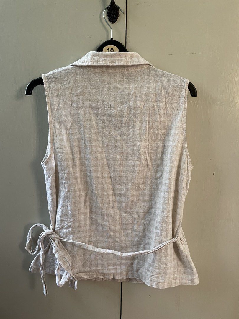 MNG Casual Sleeveless Wrap Top (Category: Sleeveless) located in Tagum. Submitted by declutterflyy (Listing ID 1461120701, Image 3). Description: .
