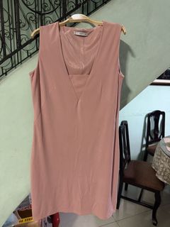 (Category: ) located in . Submitted by aprilluxcloset0812 (Listing ID 1461292483, Image 1). Description: .