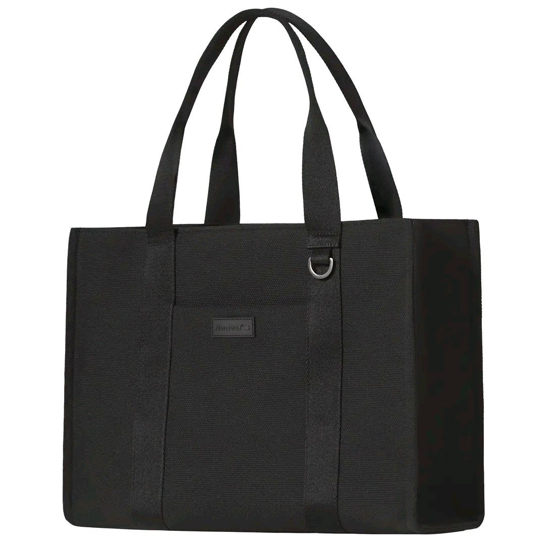 Mondetta Tote Bag (Category: Tote Bags) located in Paranaque City. Submitted by tiyenscubeph (Listing ID 1461319278, Image 1). Description: 4pcs Available Buy 2 for 1000 each Take All - 850.00 each Features: - GRS Certified recycled polyester fabric - Exterior front pocket with snap closure - D-ring at front for keychain attachment - Interior zip and slip pockets for storage - Interior water bottle pocket - Fully lined - Dimensions (H x L/W x D):
