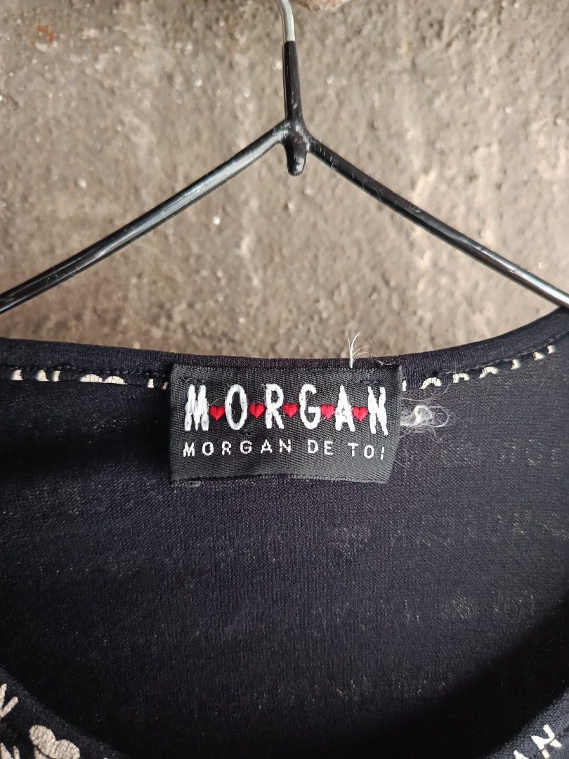 MORGAN DE TOI (Category: Activewear) located in Mandaluyong City. Submitted by newdepot (Listing ID 1461135160, Image 3). Description: morgan de toi aop xs to m body hugging top good condition no isse.