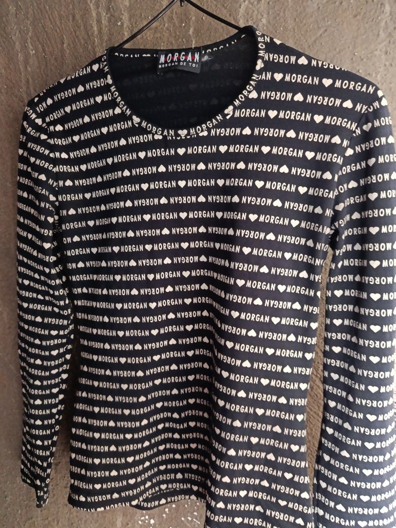 MORGAN DE TOI (Category: Activewear) located in Mandaluyong City. Submitted by newdepot (Listing ID 1461135160, Image 2). Description: morgan de toi aop xs to m body hugging top good condition no isse.
