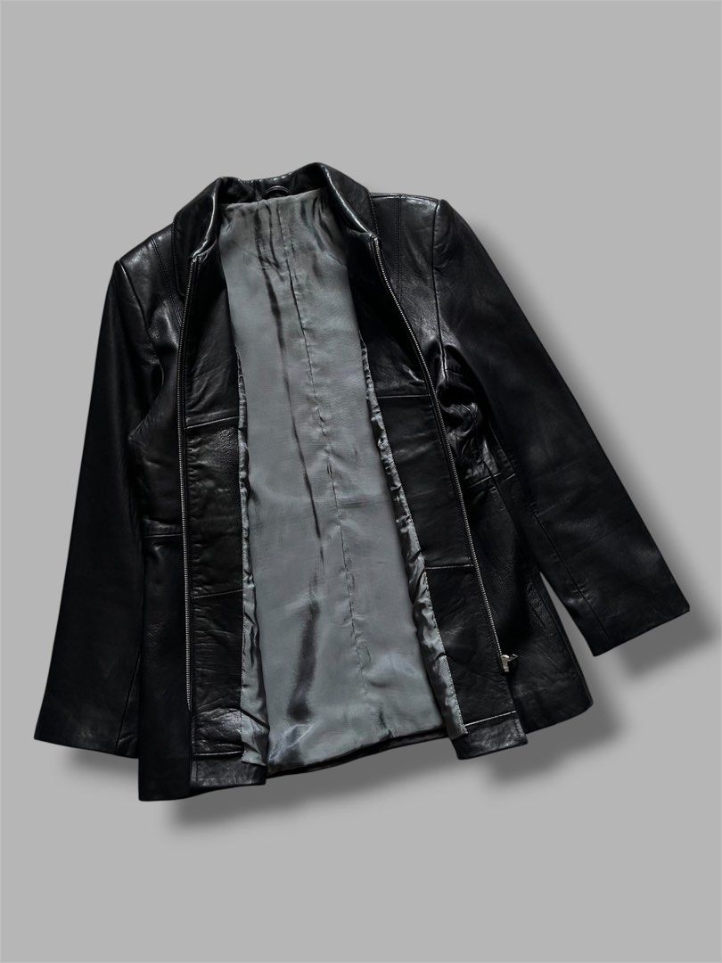 Motorcycle Leather Jacket (Category: Coats, Jackets and Outerwear) located in Cebu City. Submitted by dip.thrift (Listing ID 1461177878, Image 2). Description: ▫️No Tags ▫️Medium (20x27.5) ▫️Issue: None ▫️Color Rate: 10/10 ▫️Condition: 10/10 .
