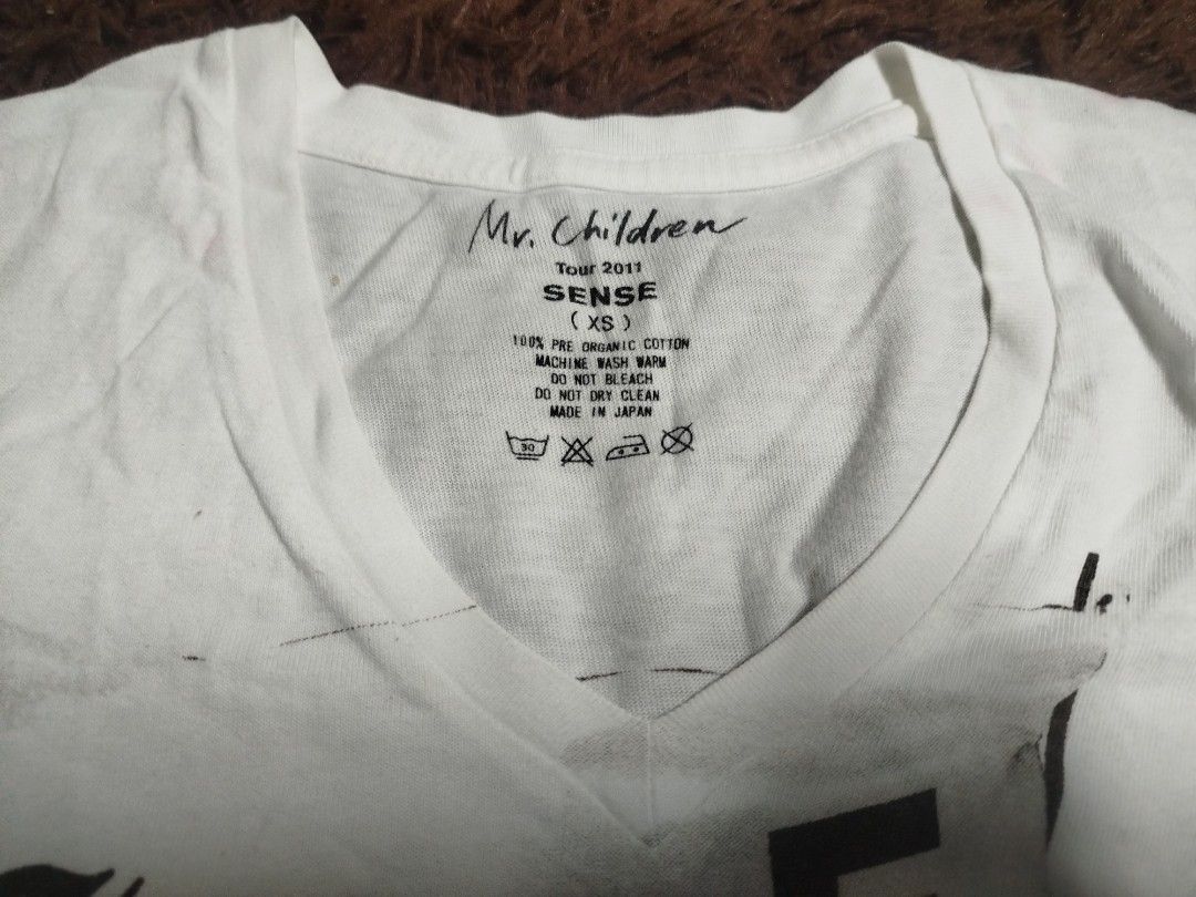 Mr. Children Sense Tour 2011 (Category: Shirts) located in San Juan City. Submitted by reddvelasquez4298 (Listing ID 1461233550, Image 3). Description: Mr. Children Sense Tour 2011 Size XS Made in Japan 15.5 Width 23.5 Length Good Condition Issues Discolorations check photos. 😊 500 pesos PM.