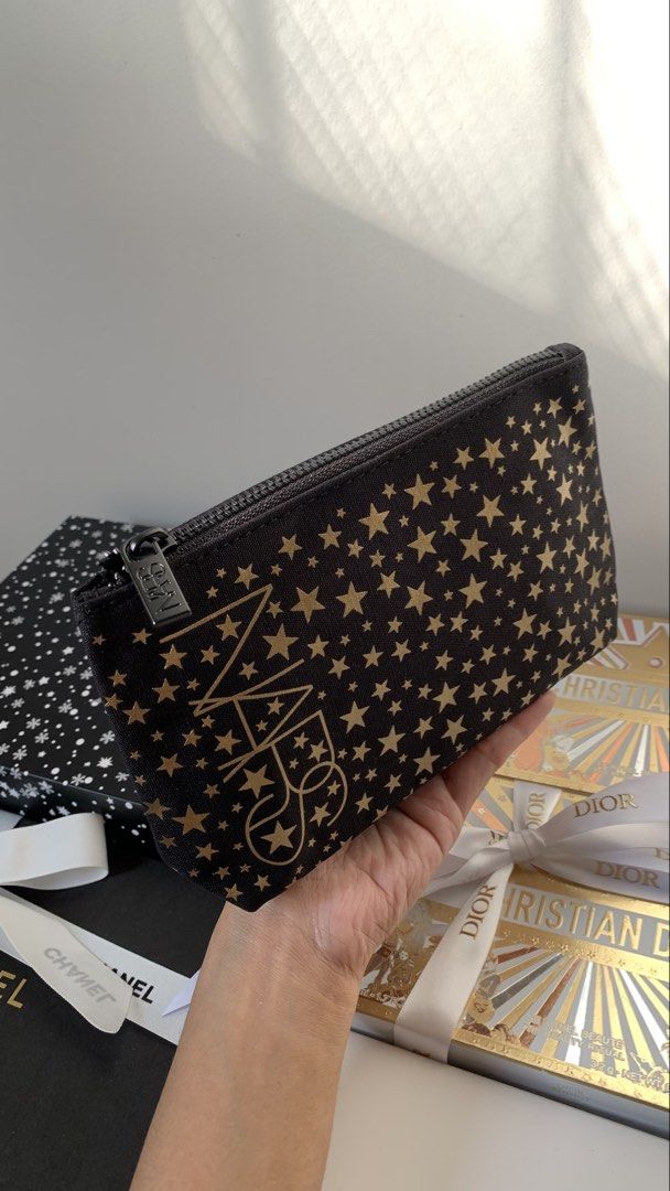 NARS - Make up pouch [ CHRISTMAS GIFT ] 🎁 (Category: Purses & Pouches) located in Rizal. Submitted by foya.philippines (Listing ID 1461252408, Image 2). Description: .