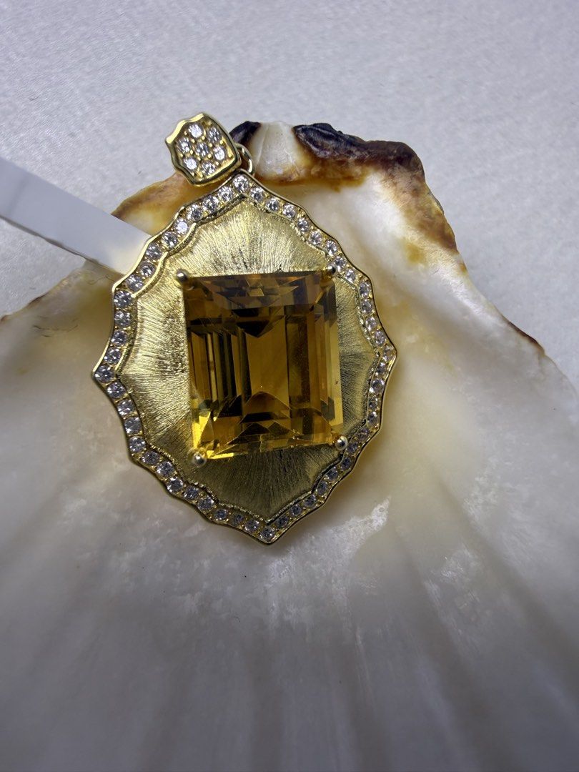 Natural Citrine Pendant (Category: Body Jewelry) located in Baguio. Submitted by mooi.kuryba (Listing ID 1461294071, Image 2). Description: Citrine, with its sunny hues, is not only an aesthetically pleasing gem but also renowned for its numerous benefits and positive properties. ☀️ Often regarded as the stone of prosperity, joy, and energy, citrine exudes a powerful positive energy that can significantly impact both physical and emotional well-b