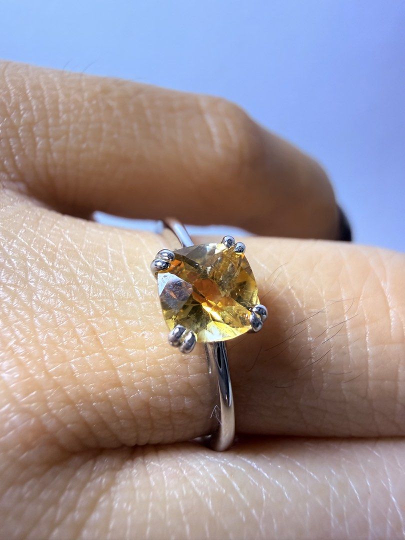 Natural Citrine Ring S6 (Category: Rings) located in Baguio. Submitted by mooi.kuryba (Listing ID 1461297836, Image 1). Description: Citrine, with its sunny hues, is not only an aesthetically pleasing gem but also renowned for its numerous benefits and positive properties. ☀️ Often regarded as the stone of prosperity, joy, and energy, citrine exudes a powerful positive energy that can significantly impact both physical and emotional well-being. ✨