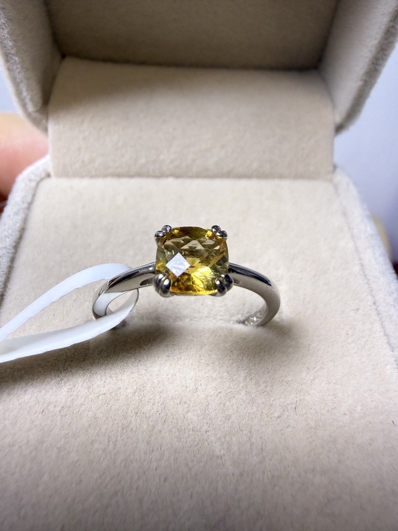 Natural Citrine Ring S6 (Category: Rings) located in Baguio. Submitted by mooi.kuryba (Listing ID 1461297836, Image 2). Description: Citrine, with its sunny hues, is not only an aesthetically pleasing gem but also renowned for its numerous benefits and positive properties. ☀️ Often regarded as the stone of prosperity, joy, and energy, citrine exudes a powerful positive energy that can significantly impact both physical and emotional well-being. ✨