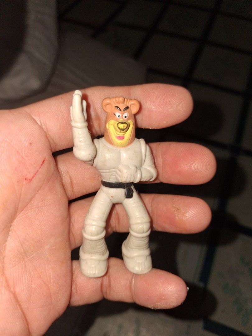 Nestle Space Astronaut Action Figure Toy (Category: Figurines & Statues) located in Manila. Submitted by marcas022798212 (Listing ID 1461265589, Image 1). Description: - Vintage Nestle Space Astronaut Toy - Made of durable plastic - Features articulated limbs for posing - Approximately 4 inches tall - Ideal for collectors or as a unique display piece.